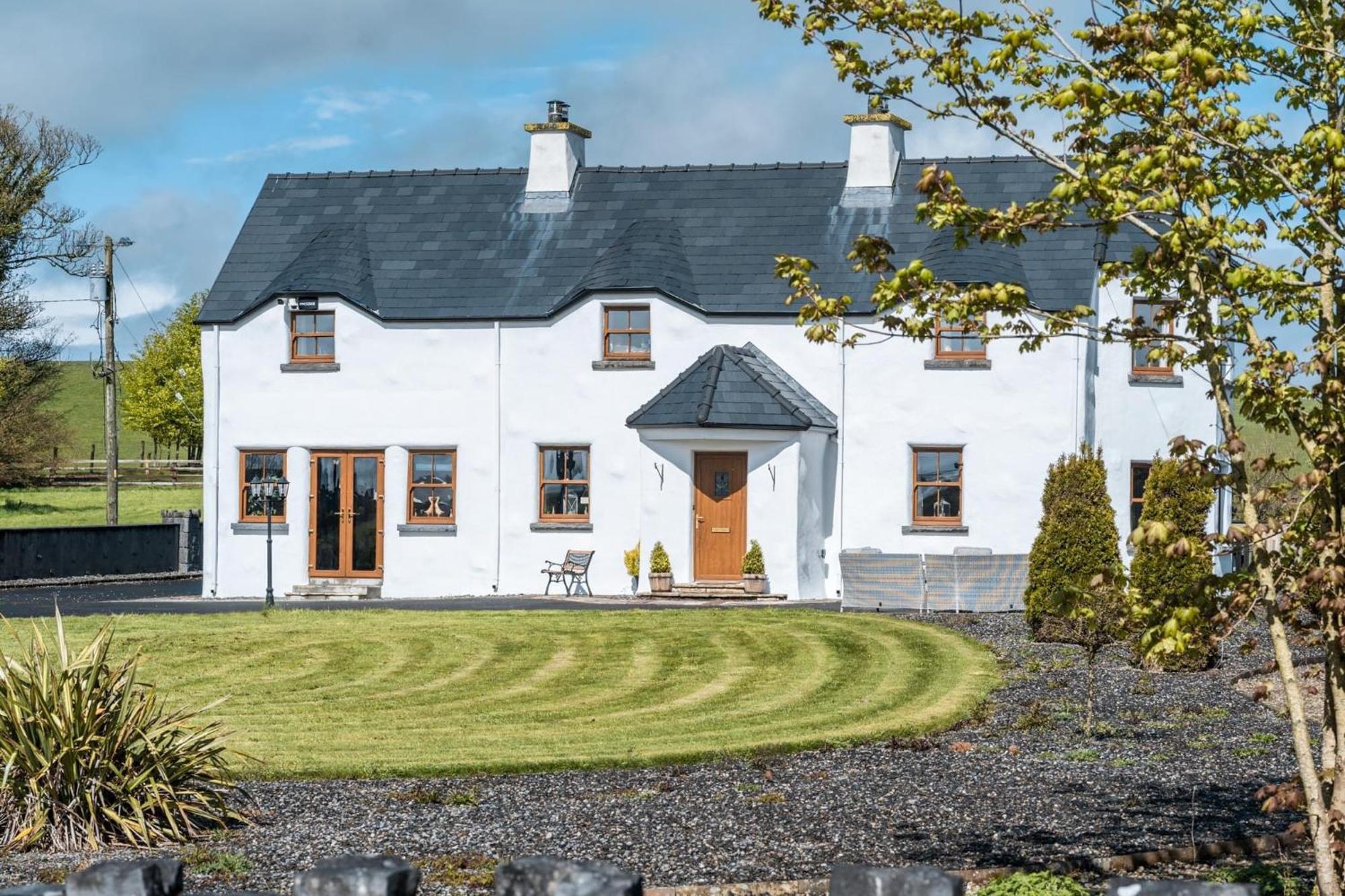 Glenvela Guest House Castlerea Esterno foto