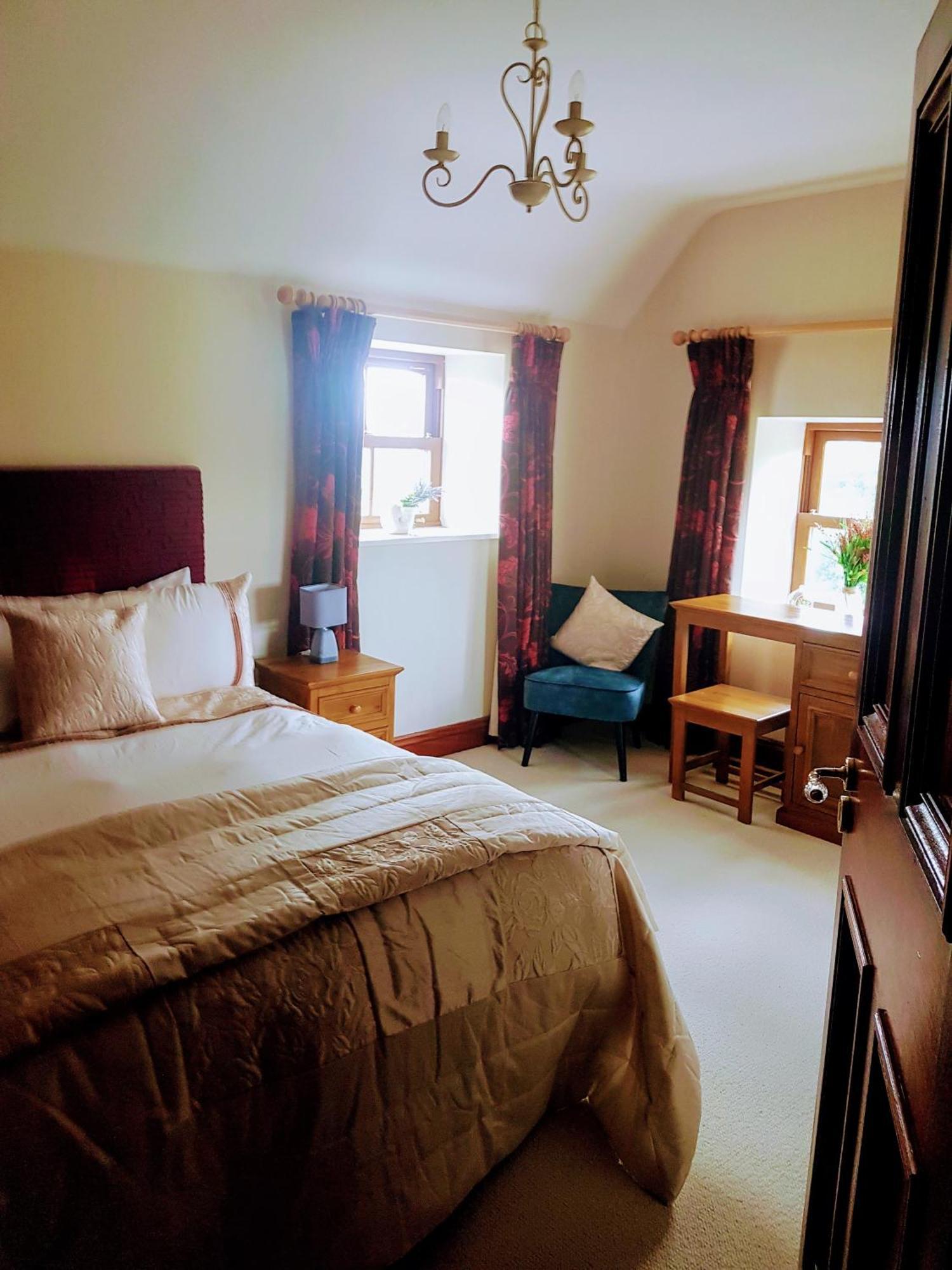 Glenvela Guest House Castlerea Esterno foto